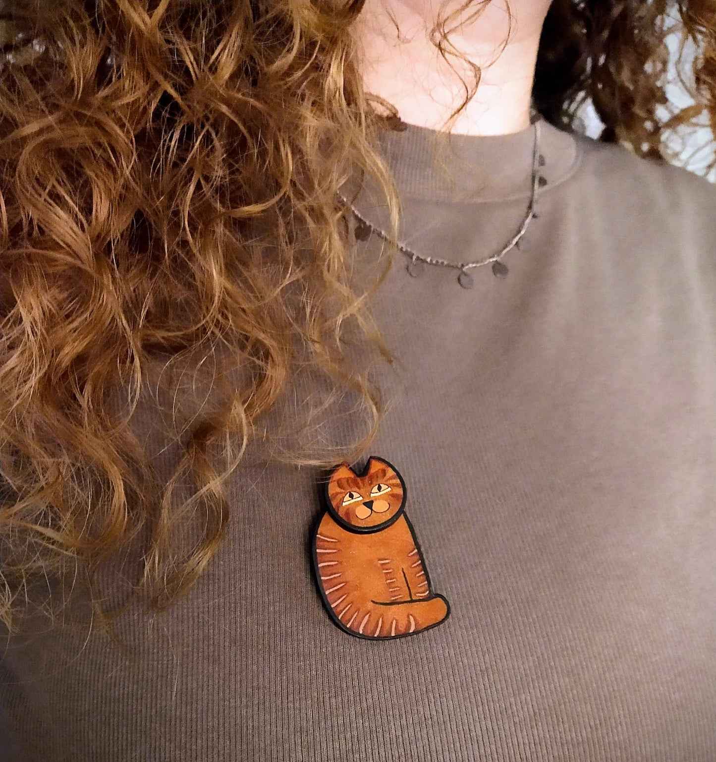 Plain old cat pin